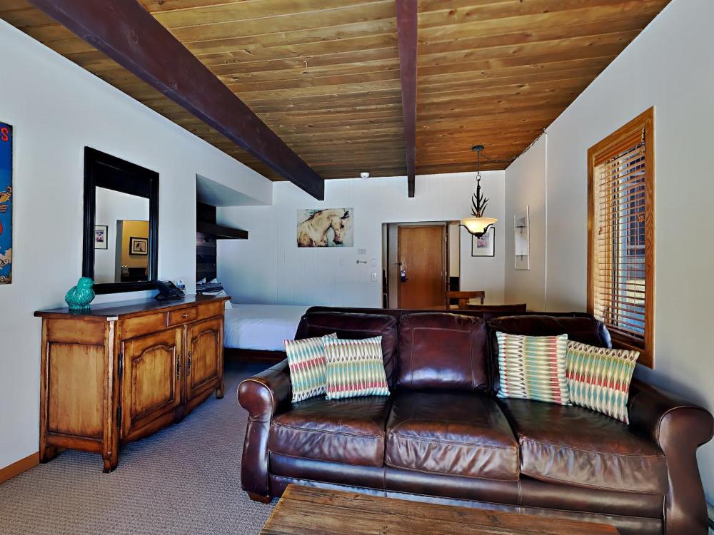 Deluxe Studio interior